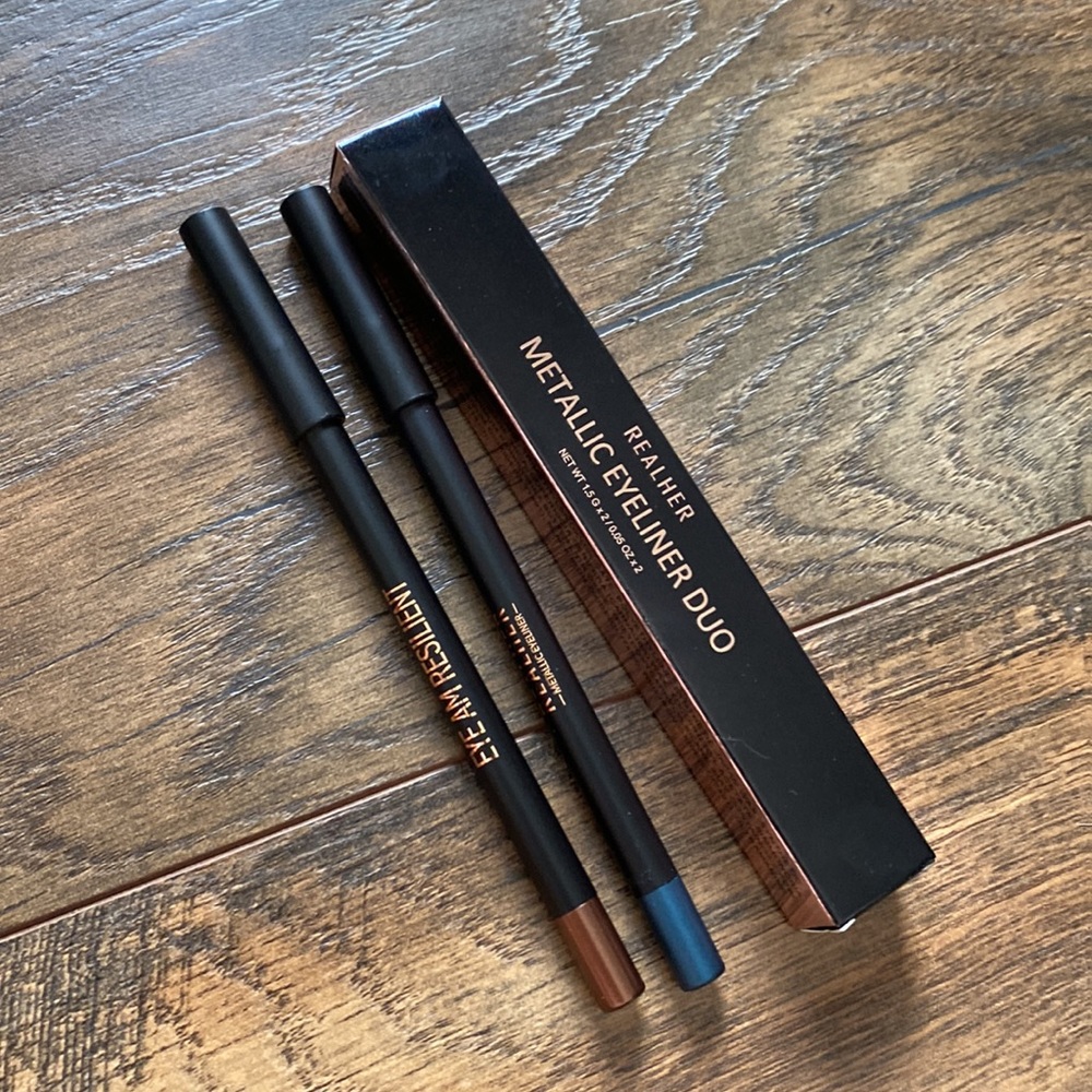 Realher metallic eyeliner duo
